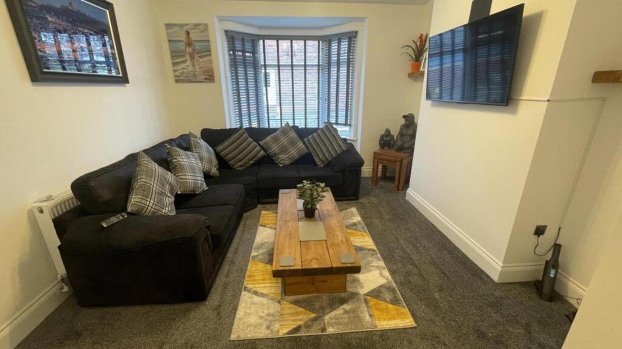 House Located Centrally For Up To 8 Guests Σκάρμπορο Εξωτερικό φωτογραφία